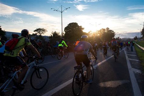 São Paulo à Santos de bike .